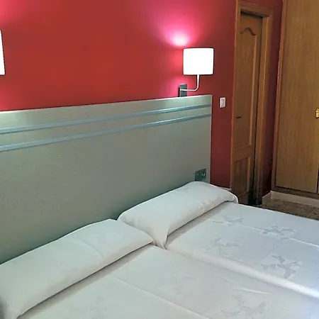 Otel Carmen Teresa 3*