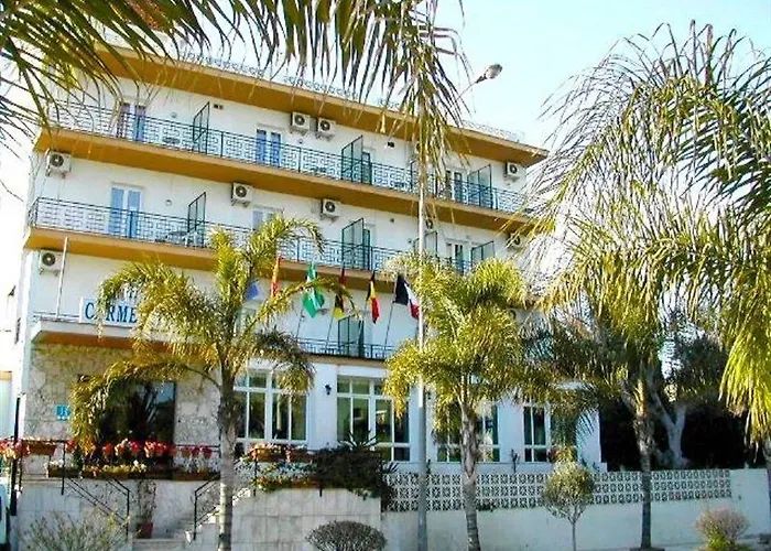 Hotel Carmen Teresa 3*