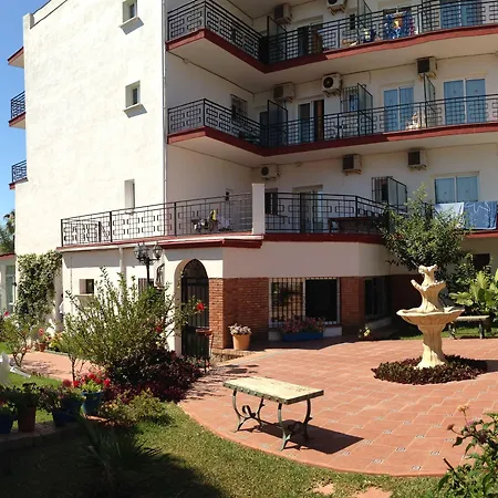 卡门特蕾莎酒店 3* 托雷莫利诺斯