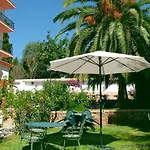 Carmen Teresa Otel