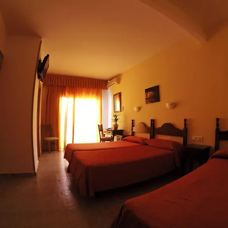 Carmen Teresa Hotel 3*