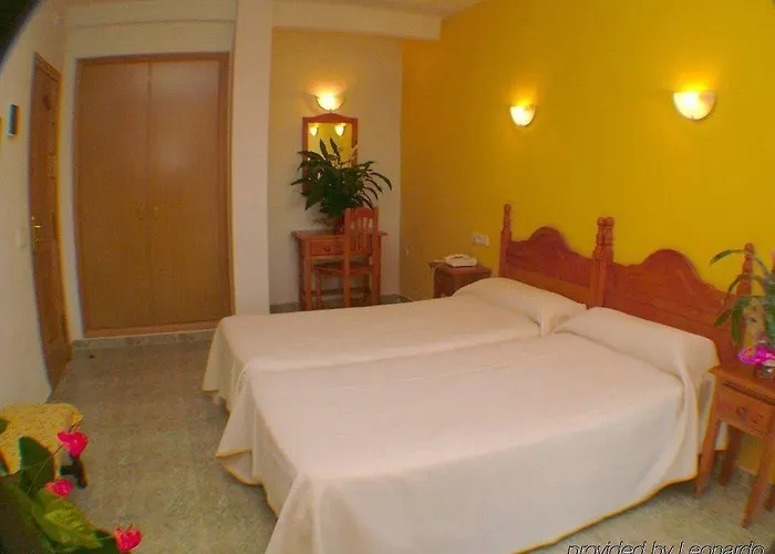 Hotel Carmen Teresa 3*